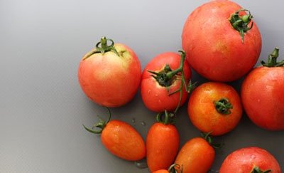 ふぞろいのトマト